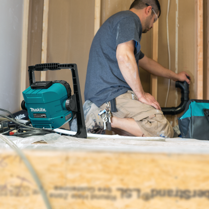 18V LXT® Lithium‑Ion Cordless/Corded 20 L.E.D. Work Light, Light Only