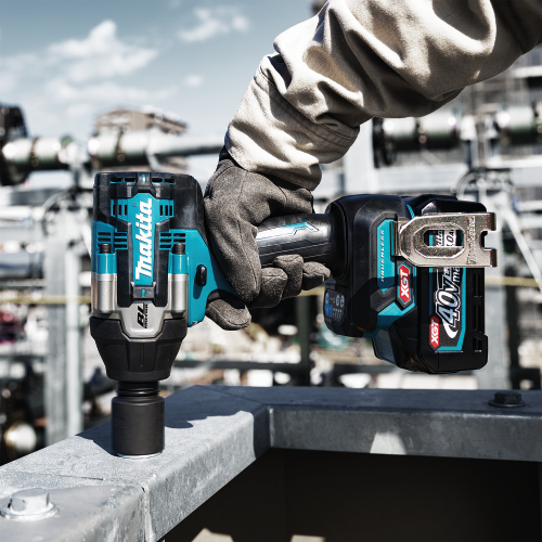 40V max XGT® Brushless Cordless 4‑Speed Mid‑Torque 1/2" Sq. Drive Impact Wrench Kit w/ Detent Anvil (2.5Ah)