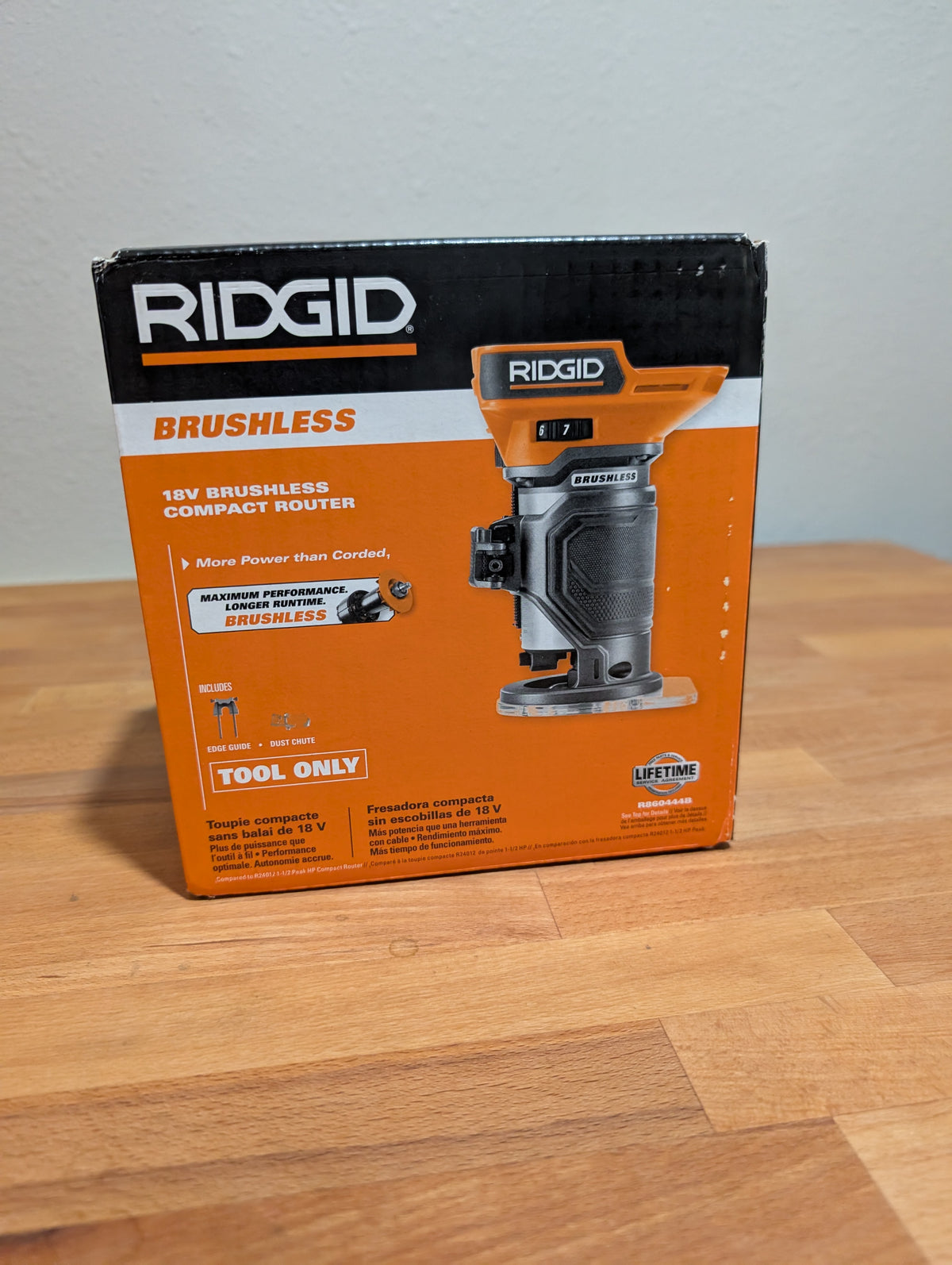 18V Brushless Cordless Compact Router (Tool Only) [R860444B]